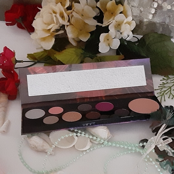 MAC Raver Girls Eyeshadow & Highlight - Picture 4 of 7